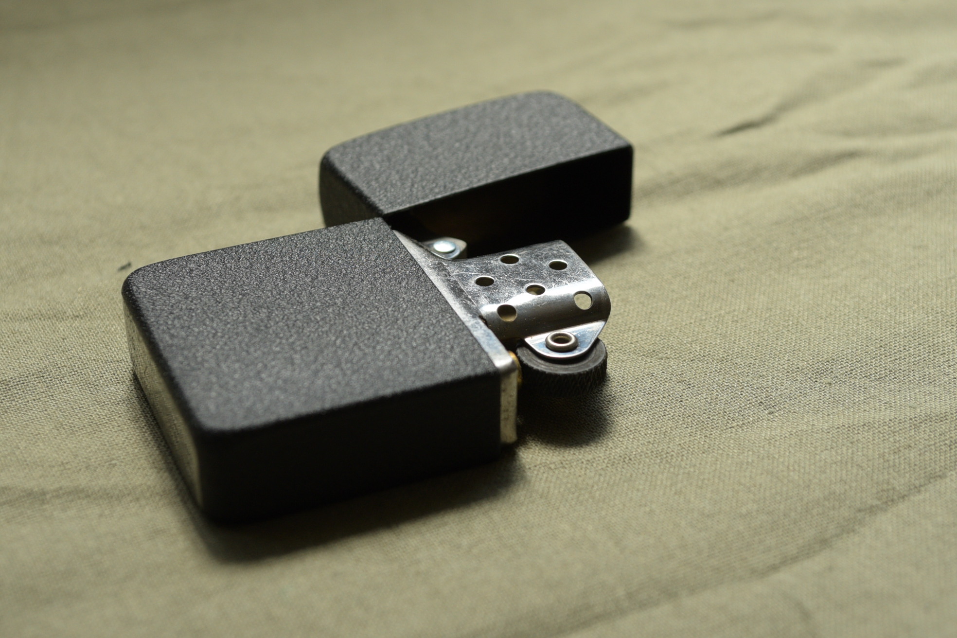 WWII米軍装備のZippo、結局どれを買えばいい? ―「1941 Replica」完全ガイド